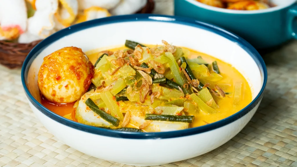 Lontong sayur